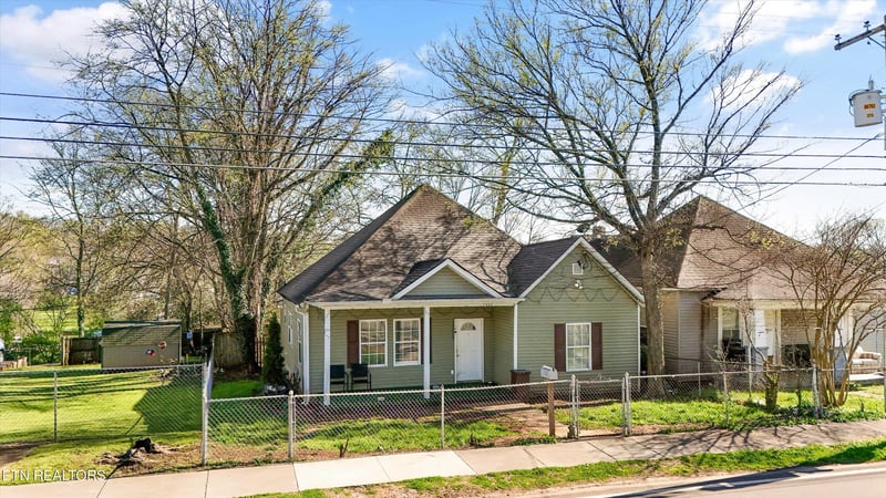 1332 Beaumont Ave, Knoxville, TN 37921