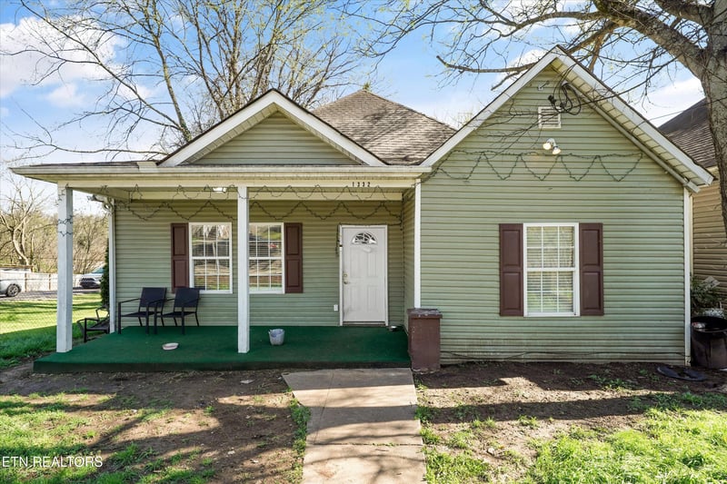 1332 Beaumont Ave, Knoxville, TN 37921
