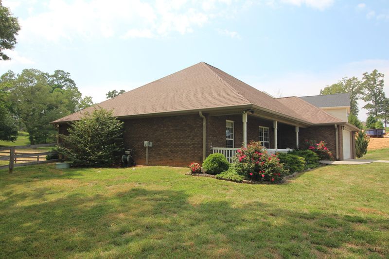 1332 Houston Springs Rd, Greenback, TN 37742