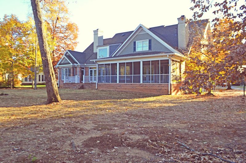 1333 Waterside Ln, Knoxville, TN 37922