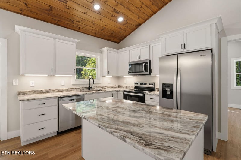 1334 Estates Dr, Seymour, TN 37865