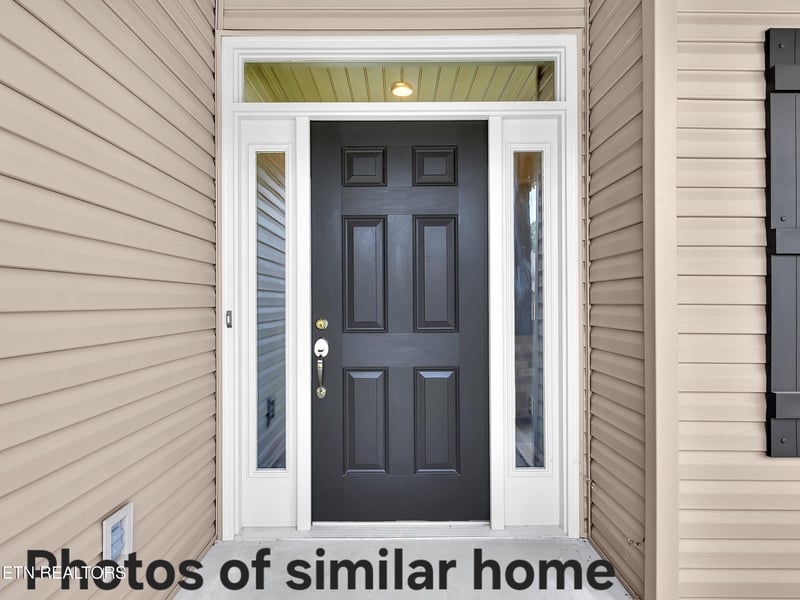 1334 Kenzi Rose Ln, Knoxville, TN 37918