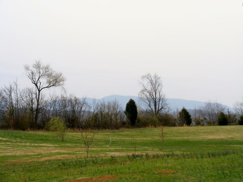 1335 Hodges Bend, Sevierville, TN 37876