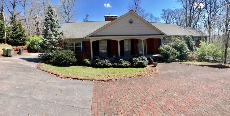 1336 Dougherty Dr, Morristown, TN 37814