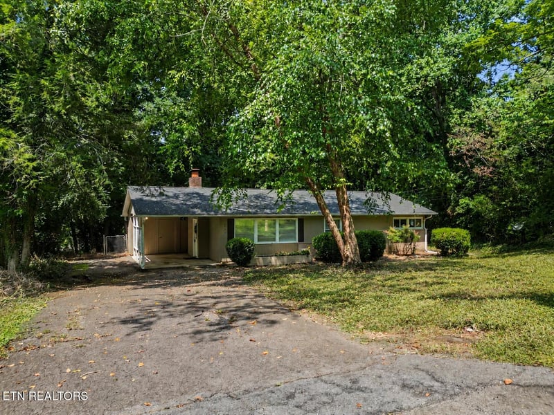 1336 Sumac Dr, Knoxville, TN 37919