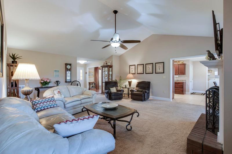 1337 Sugarland Cir, Sevierville, TN 37862