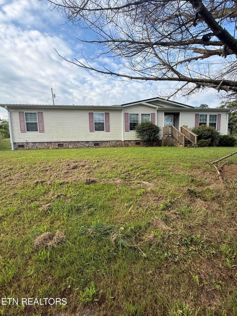 1338 Central Point Rd, Rutledge, TN 37861