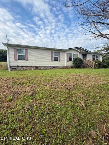 1338 Central Point Rd, Rutledge, TN 37861