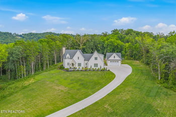 1338 Mountain Rd, Clinton, TN 37716