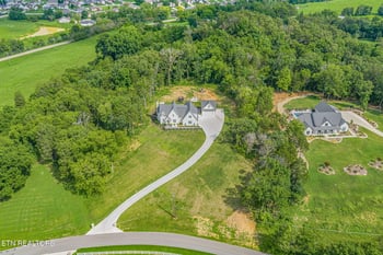 1338 Mountain Rd, Clinton, TN 37716