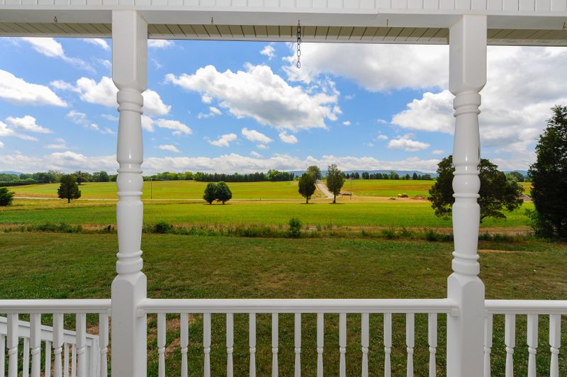 1339 Forest Hill Rd, Maryville, TN 37803