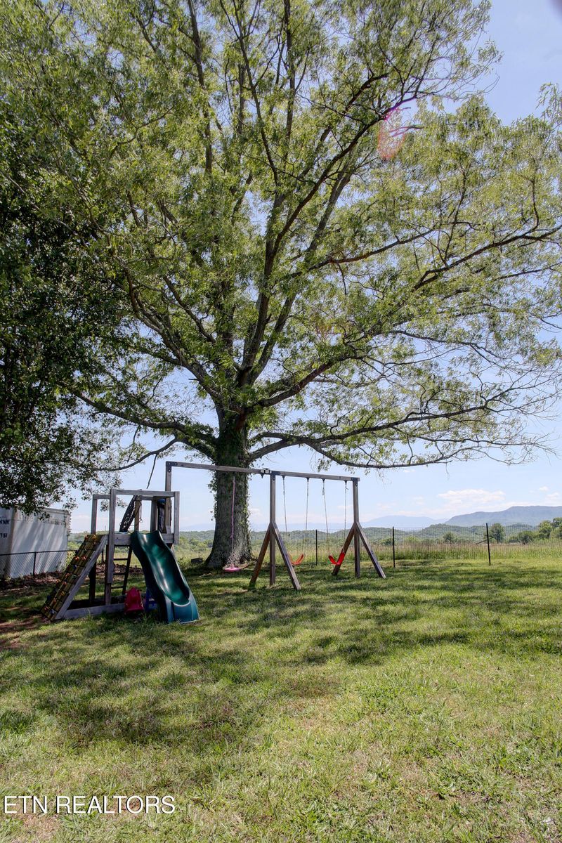 1339 Ridgecrest Dr, Seymour, TN 37865