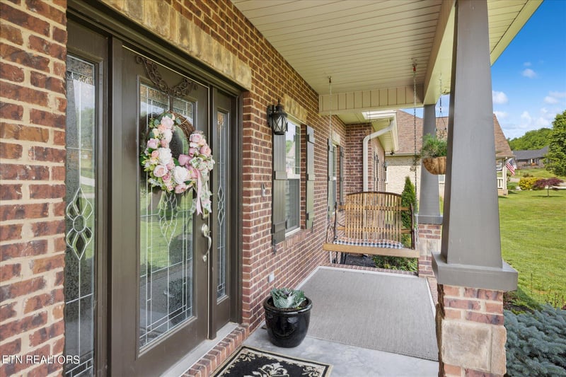 1339 Rippling Waters Cir, Sevierville, TN 37876