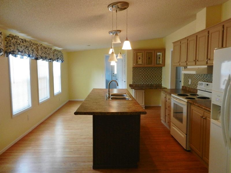 134 Allison Cove Dr, Harriman, TN 37748