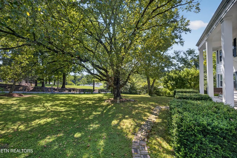 134 Andy Baird Dr, Lafollette, TN 37766