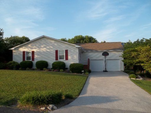 134 Big Valley Rd, Andersonville, TN 37705
