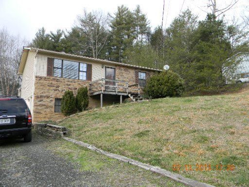 134 Codi Ln, Oliver Springs, TN 37840