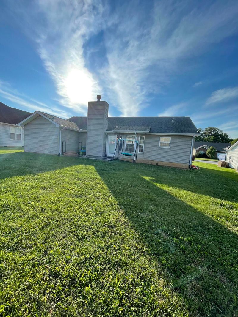 134 Cornerstone Cir, Clinton, TN 37716