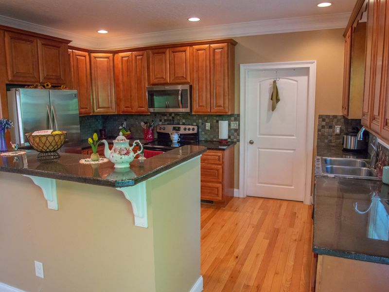134 Cunningham Blvd, Harriman, TN 37748