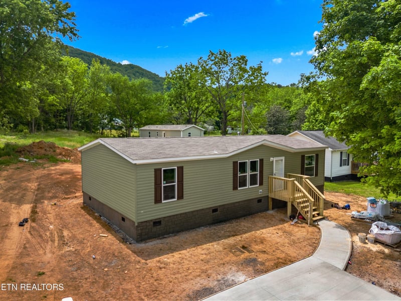 134 Double Cave Rd, Rutledge, TN 37861