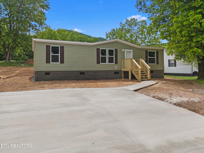 134 Double Cave Rd, Rutledge, TN 37861