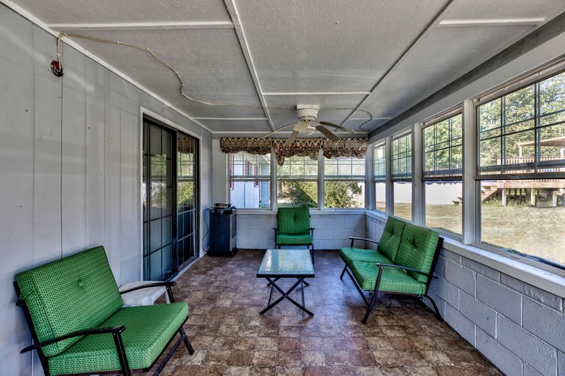 134 Fall Branch Ln, Jellico, TN 37762