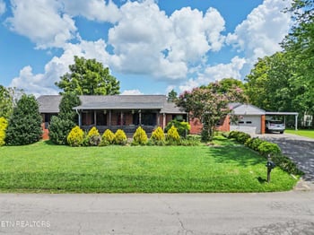 134 Hodges Ln, Maryville, TN 37804