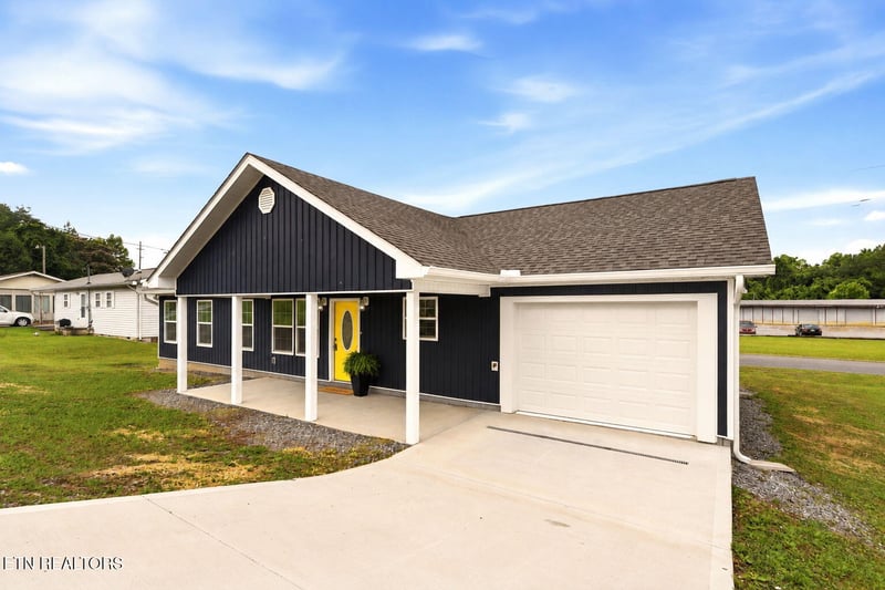 134 Houston Ave, Oak Ridge, TN 37830