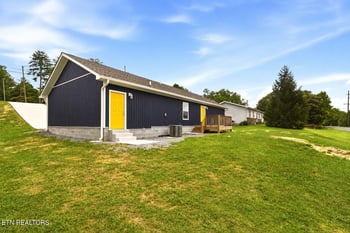 134 Houston Ave, Oak Ridge, TN 37830