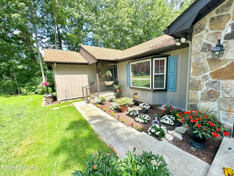 134 Lakeside Dr, Fairfield Glade, TN 38558