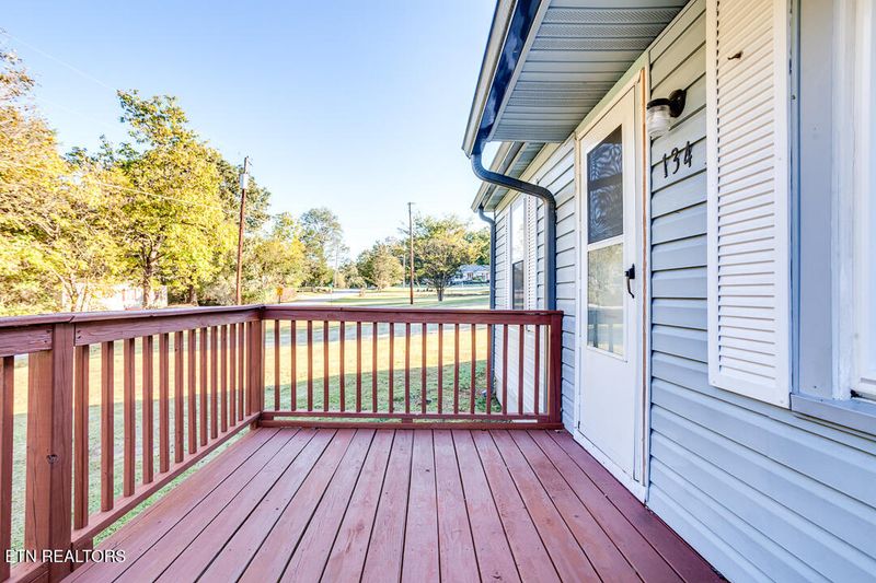 134 Old Coalfield Rd, Harriman, TN 37748
