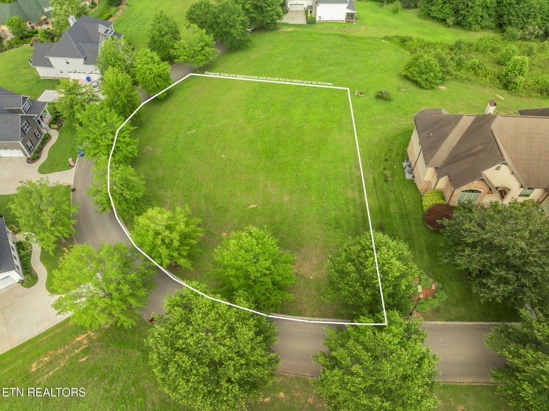 134 Pineberry East Rd, Oak Ridge, TN 37830