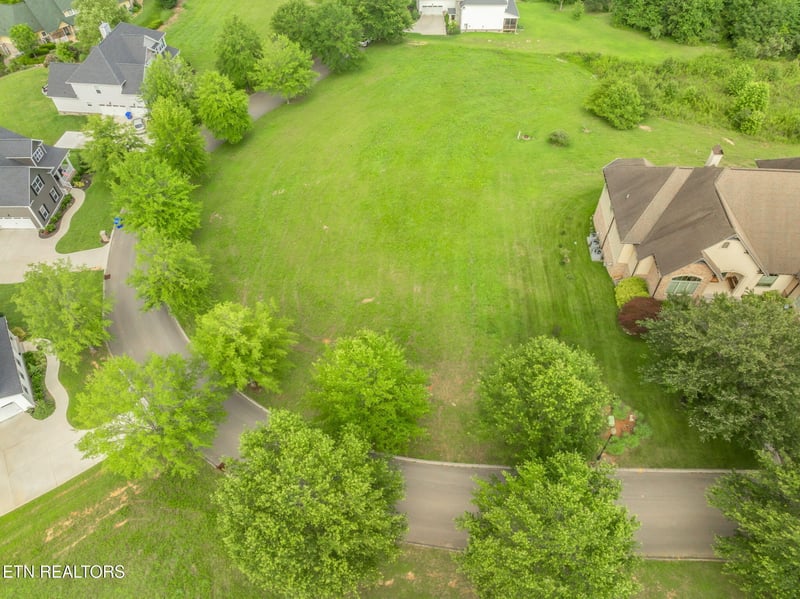 134 Pineberry East Rd, Oak Ridge, TN 37830