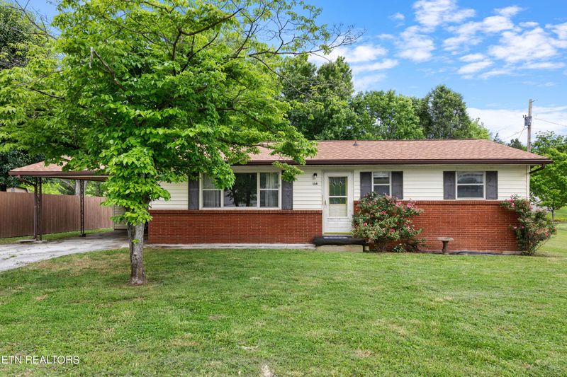 134 Scenic Dr, Jacksboro, TN 37757