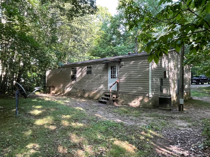 134 Woodbrook Dr, Oneida, TN 37841
