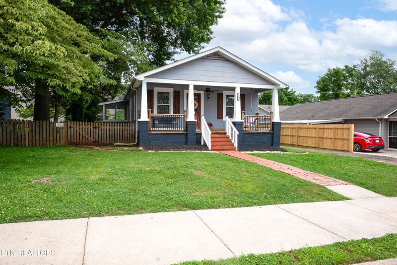 1340 Dalton St, Alcoa, TN 37701