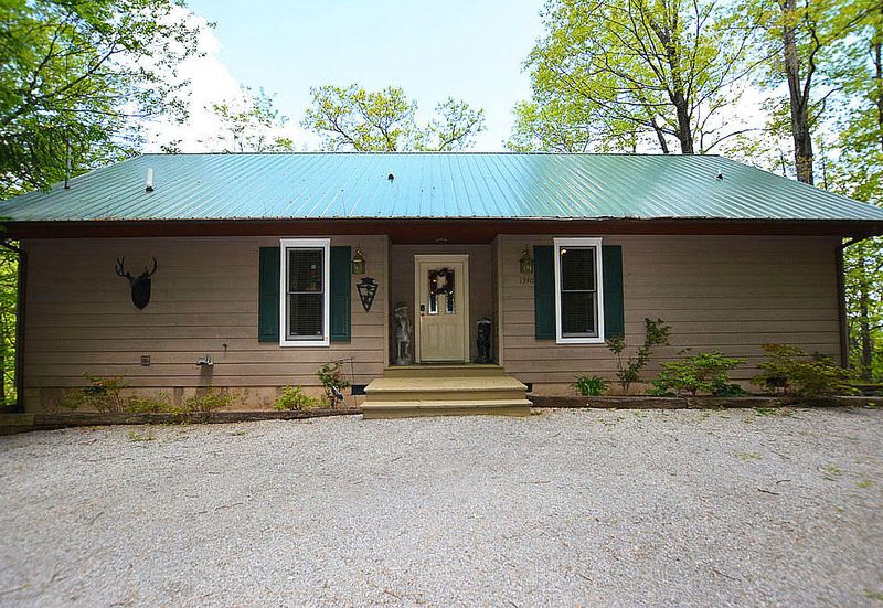 1340 S Baden Dr, Gatlinburg, TN 37738
