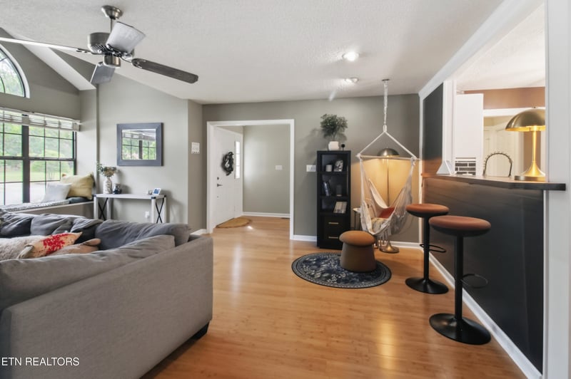 1341 Carowinds Cir, Maryville, TN 37803