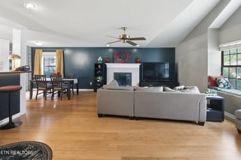 1341 Carowinds Cir, Maryville, TN 37803