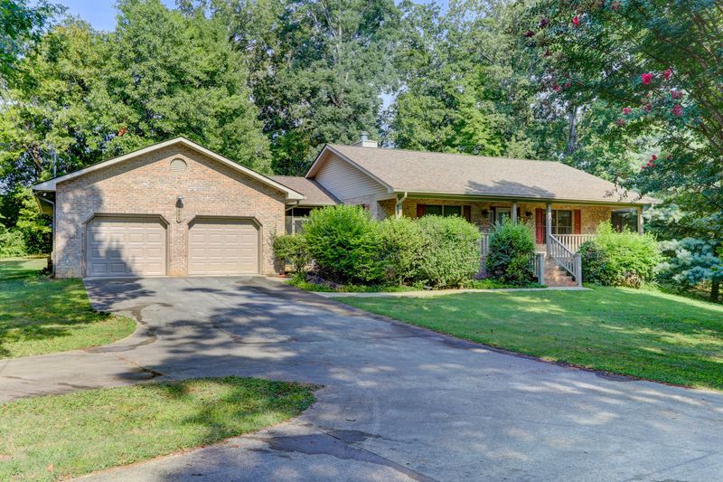 1341 Hale St, Maryville, TN 37801
