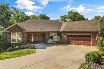 1341 Hillvale Rd, Louisville, TN 37777