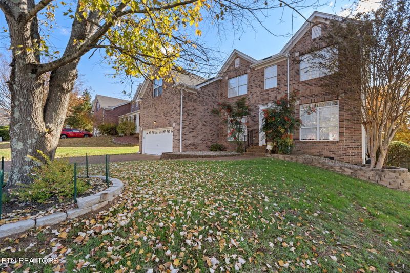 1341 Willowood Rd, Knoxville, TN 37922