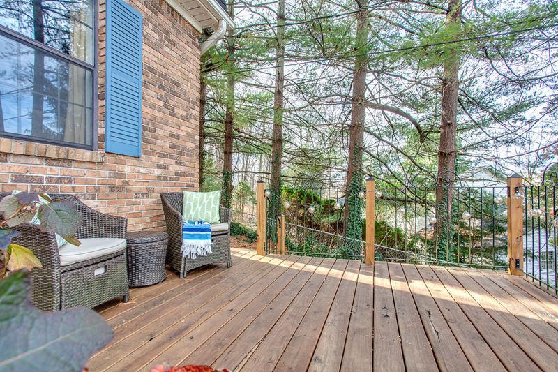 1345 Candlewick Rd, Knoxville, TN 37932