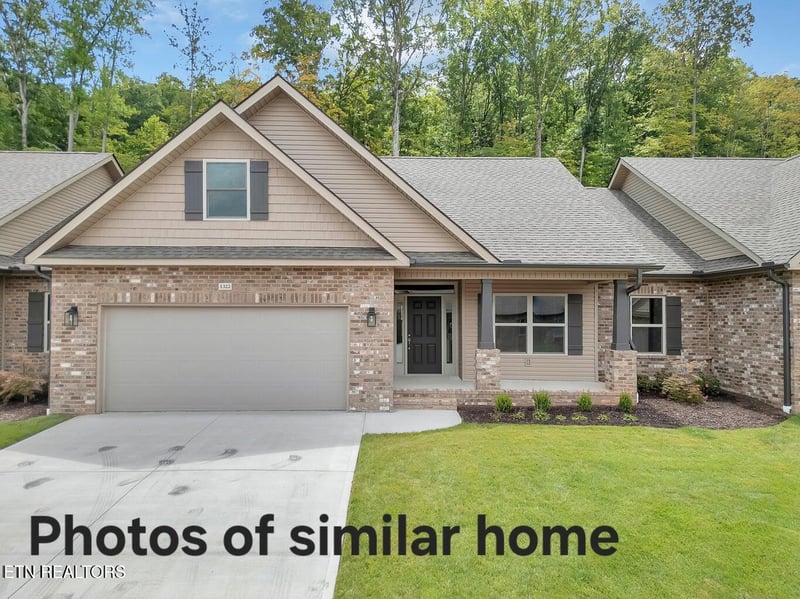 1346 Kenzi Rose Ln, Knoxville, TN 37918