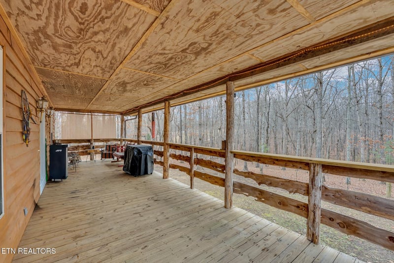 13465 Lantana Rd, Crossville, TN 38572