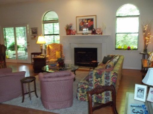 135 Brandeis Ln, Oak Ridge, TN 37830