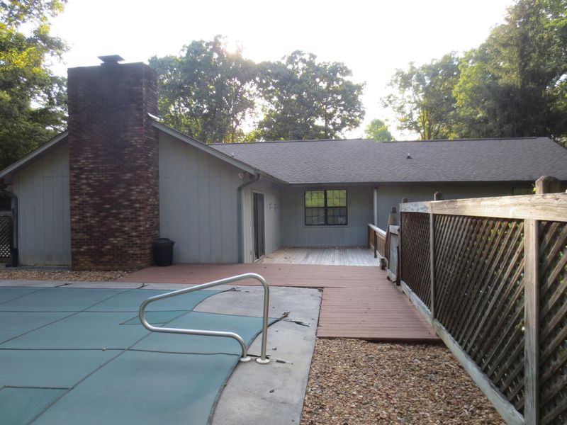 135 Co Rd 574, Englewood, TN 37329