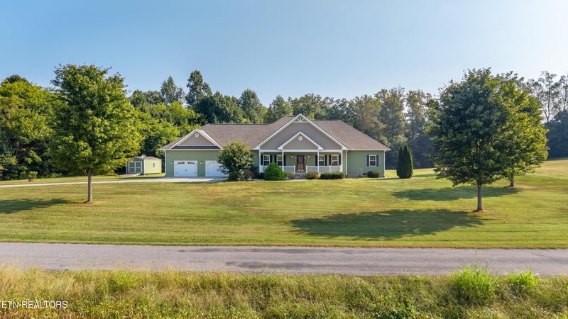 135 County Road 440, Athens, TN 37303