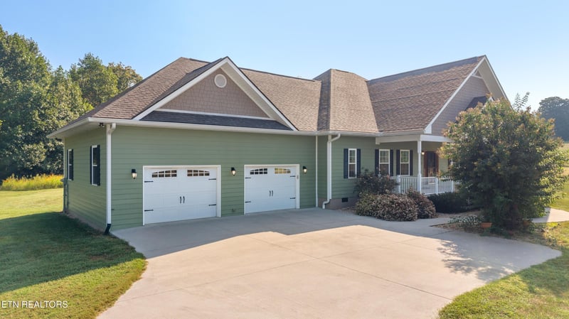 135 County Road 440, Athens, TN 37303
