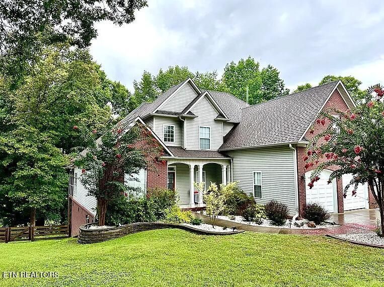 135 Devyn Ln, Lenoir City, TN 37772